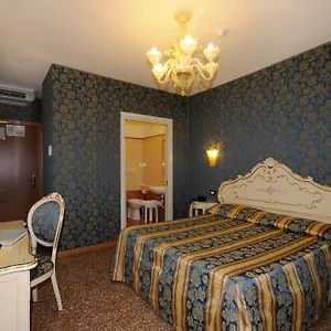 Il Mercante Di Hotel Venecia